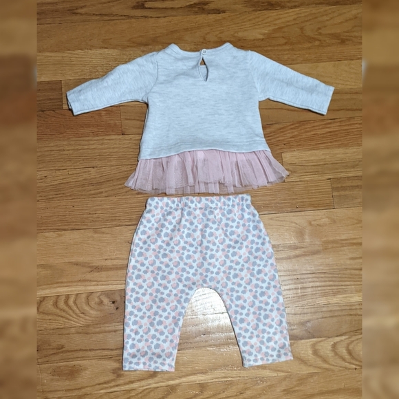 5/$25 Like new 2 piece owl sweat suit with tutu - Picture 2 of 7